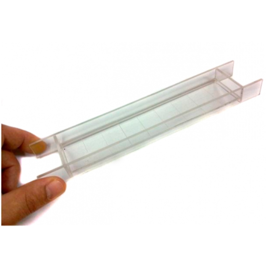 Rechteckiges Tablett 180x40 mm aus transparentem Methacrylat